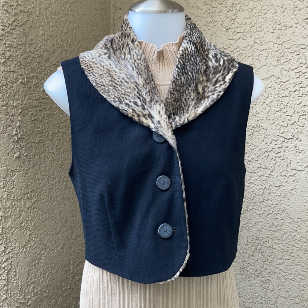 Vintage 50’s black fleece wool vest with soft collar